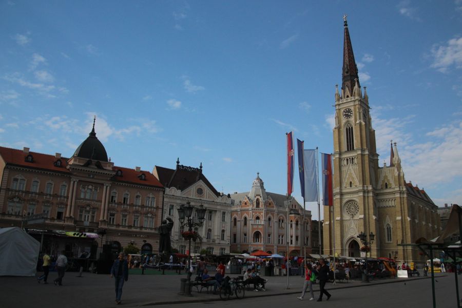 Novi Sad market and cathedral